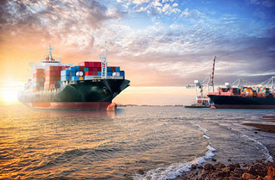 进出口贸易在推动国际经济增长、促进国际分工等方面具有重要作用